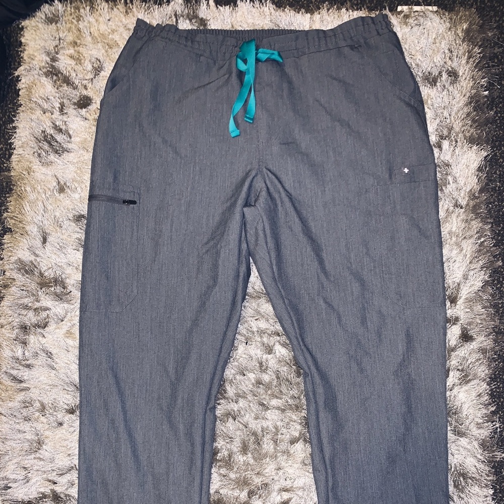 FIGS scrub pants GRAPHITE